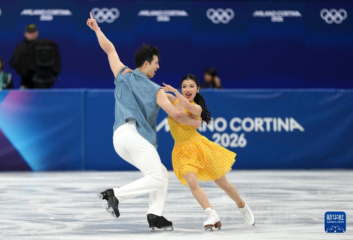 kaiyun-冬奥会｜花样滑冰——团体赛：冰舞韵律舞赛况|柳鑫宇|冰上舞蹈|王诗玥|AC米兰|米兰-科尔蒂纳冬奥会花样滑冰项目团体赛冰上舞蹈韵律舞比赛_新浪体育_新浪新闻