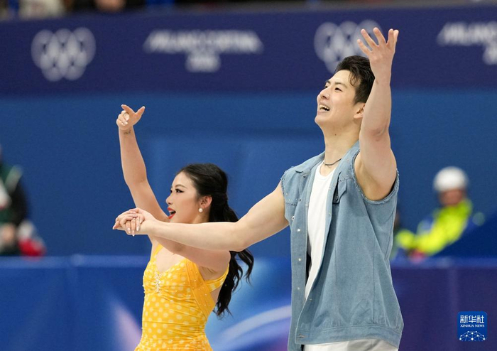 kaiyun-冬奥会｜花样滑冰——团体赛：冰舞韵律舞赛况|柳鑫宇|冰上舞蹈|王诗玥|AC米兰|米兰-科尔蒂纳冬奥会花样滑冰项目团体赛冰上舞蹈韵律舞比赛_新浪体育_新浪新闻