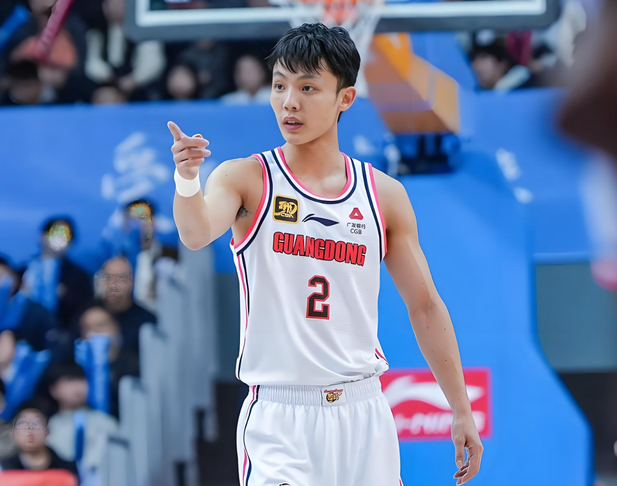 广东记者关辛，中肯点评徐杰