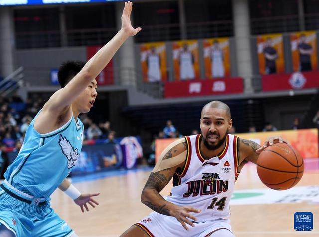 开云下载-CBA常规赛：青岛崂山啤酒胜吉林长白山恩都里