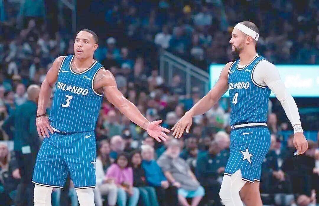 开云体育-近10场25.9分,真实命中率75%,用了四首轮交换,这交易太值了!