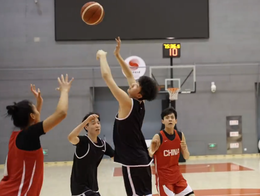 开云体育-效仿男篮！中国女篮春节未放假集训 备战女篮世界杯资格赛