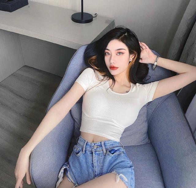 【早报】“快乐”的C罗和不快乐的莱万...