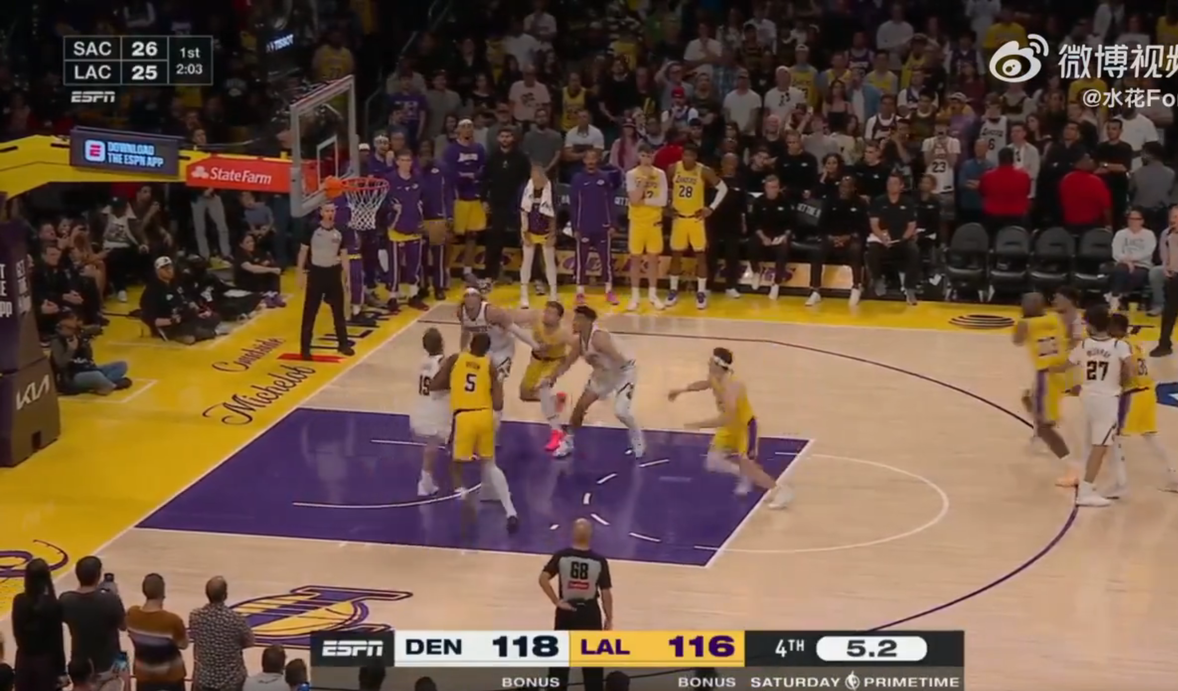 开云官网-詹皇吹爆里夫斯:那是大师级的打铁 因为大家都想罚进没人会练罚丢